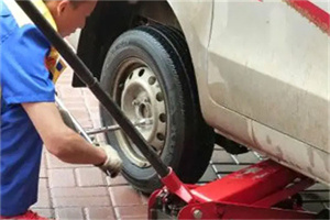 楚雄附近拖车24小时服务热线电话